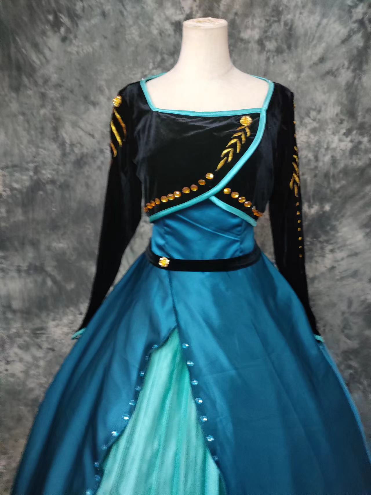 Frozen Anna Priness Embroidery Dress Cosplay Costumes