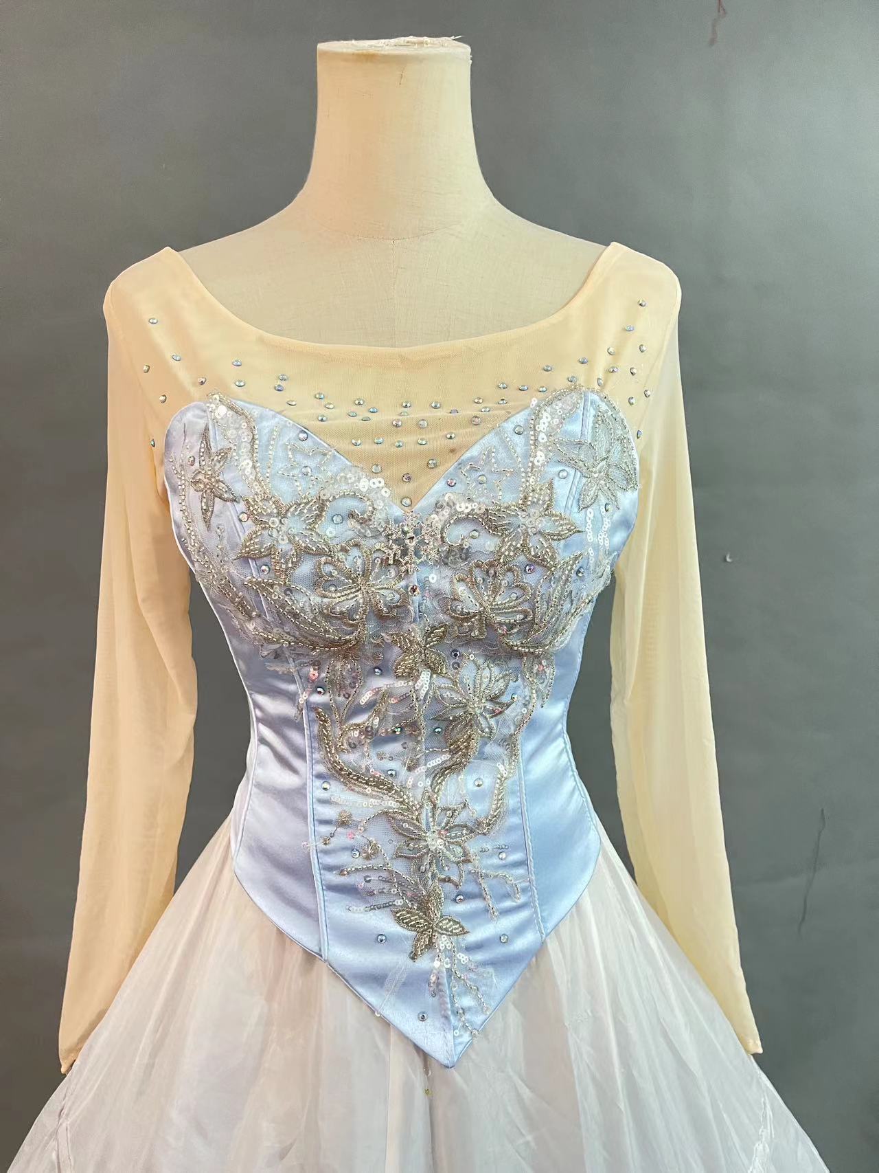 Barbie Anneliese Princess Dress Cosplay Costumes